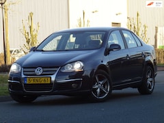 Volkswagen Jetta - 1.6 BJ2009 CLIMA/XENON/APK 03-2026