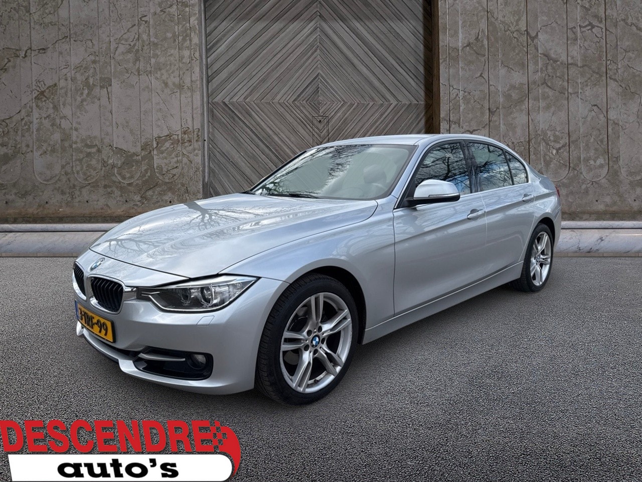 BMW 3-serie - 320i xDrive Executive sportline - AutoWereld.nl