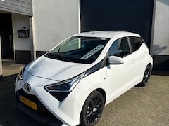 Toyota Aygo - 1.0 VVT-i x-play- AUTOMAAT