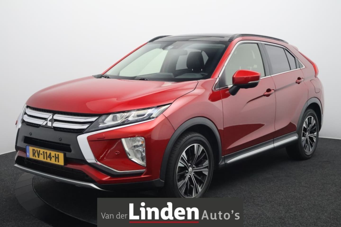 Mitsubishi Eclipse Cross - 1.5 DI-T Instyle | Panoramadak | 360° Camera | Afneembare Trekhaak (1600KG) | Apple Carpla - AutoWereld.nl