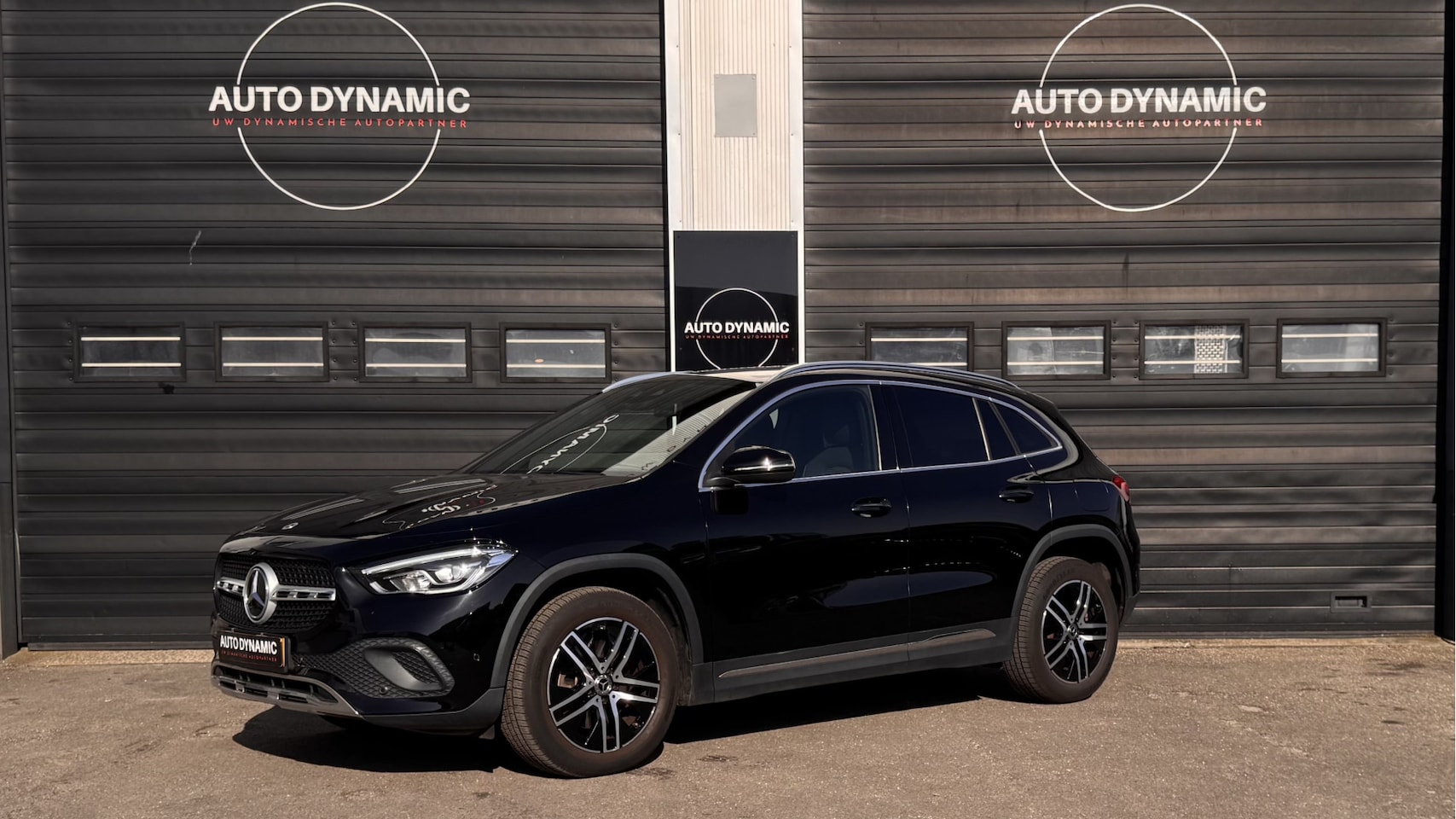 Mercedes-Benz GLA-Klasse - 250 e Luxury Line Plug in Hybr | Widescreen | Navi | Camera - AutoWereld.nl