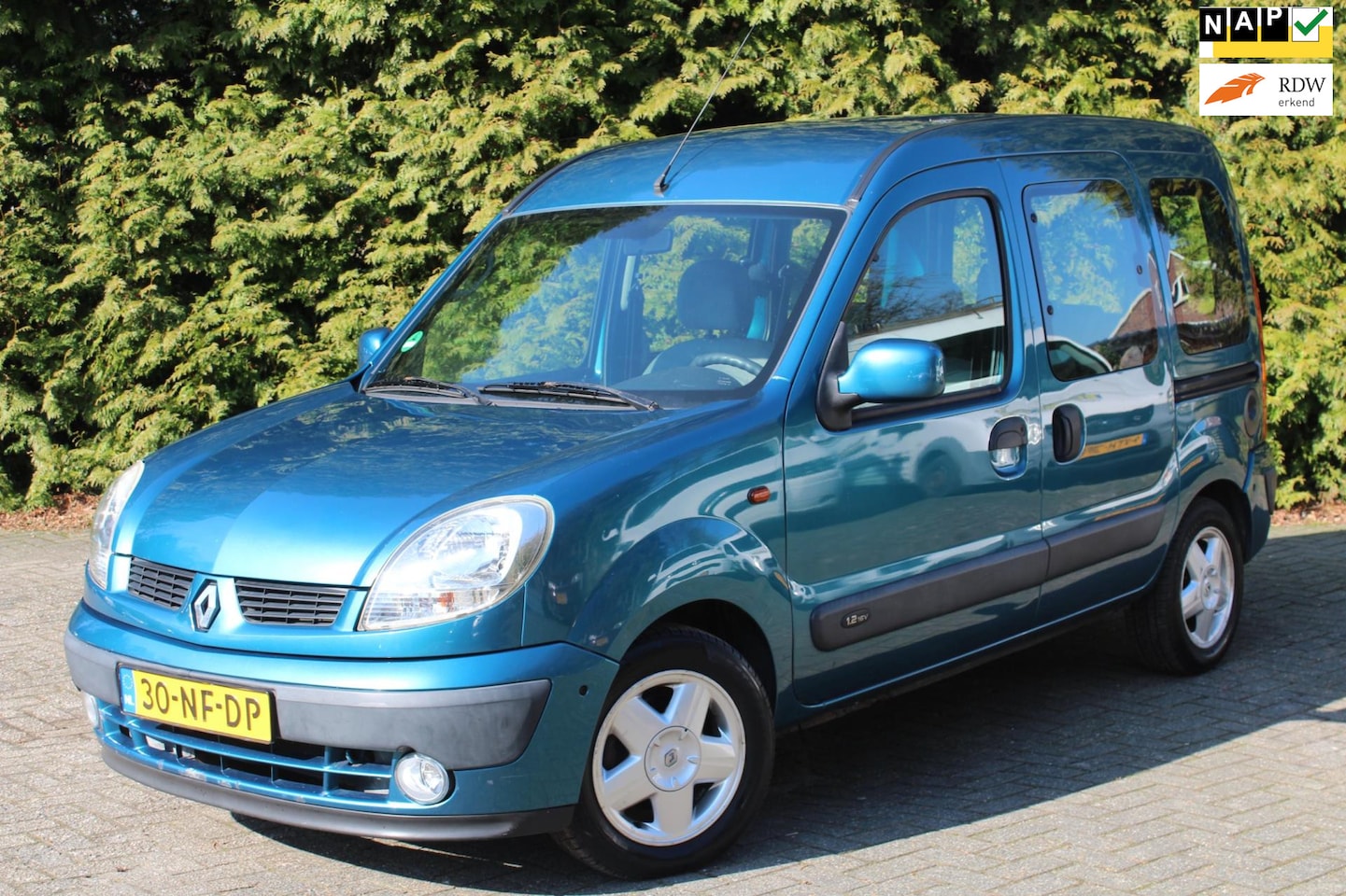 Renault Kangoo - 1.2-16V Privilège 75PK | LMV | Elektrische Ramen | Centrale deurvergrendeling | D-riem ver - AutoWereld.nl