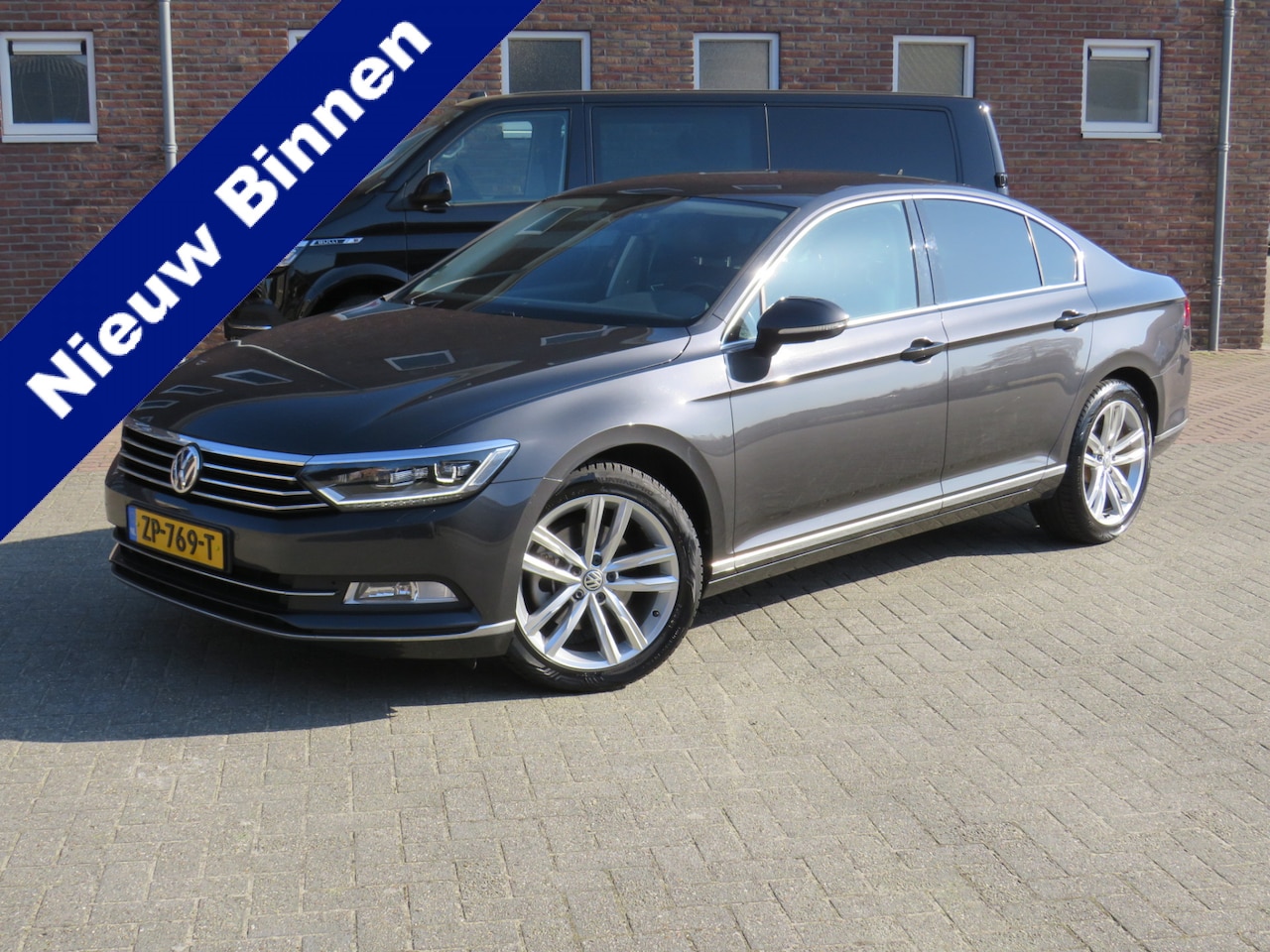 Volkswagen Passat - 1.8 TSI 180Pk DSG Highline BM * Rijklaarprijs incl. garantie * Automaat * Trekhaak 1800Kg - AutoWereld.nl