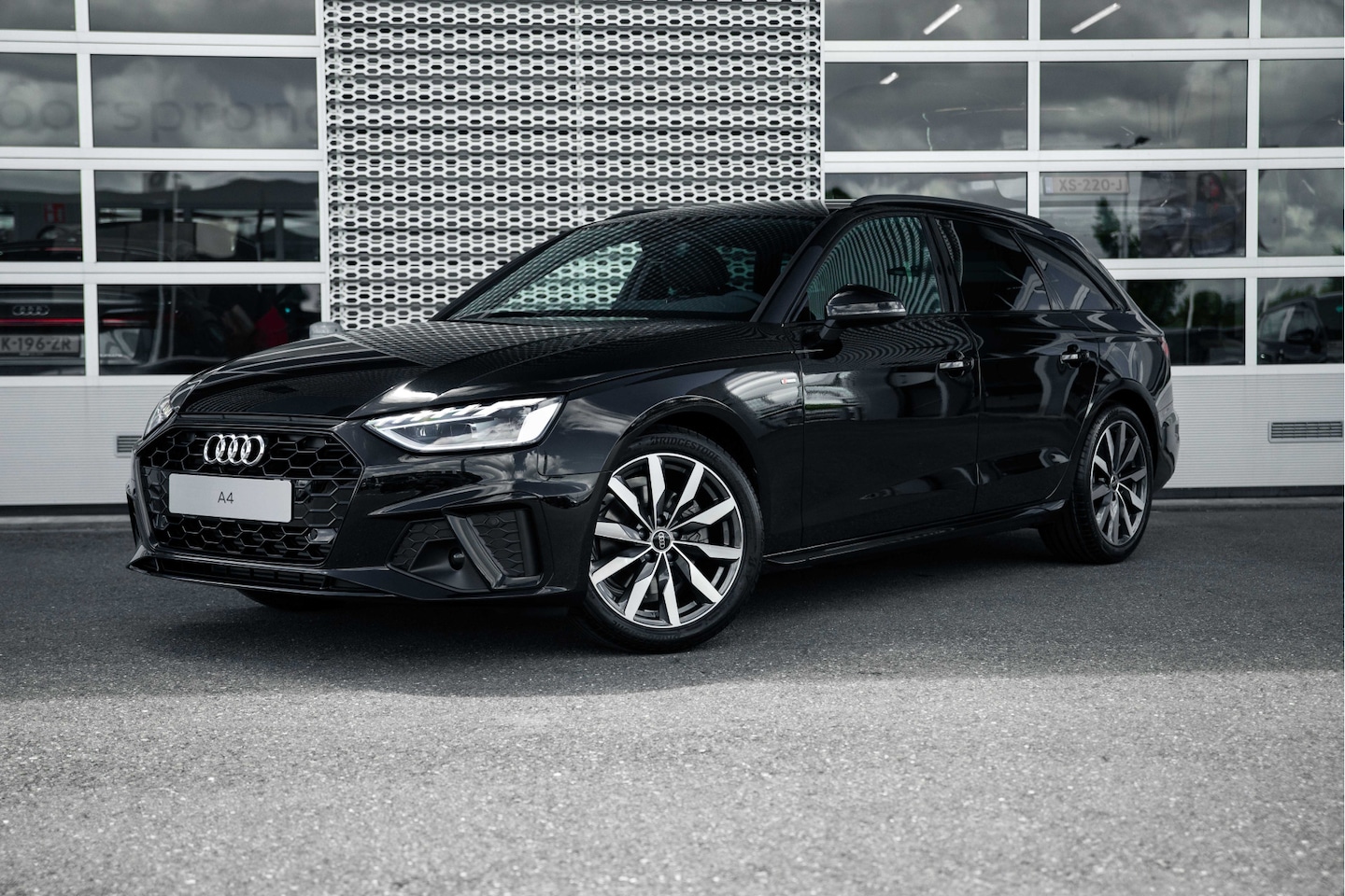 Audi A4 Avant - 35 TFSI 150pk S edition Competition | Stoelverwarming | Cruise control | Navigatie | Smart - AutoWereld.nl