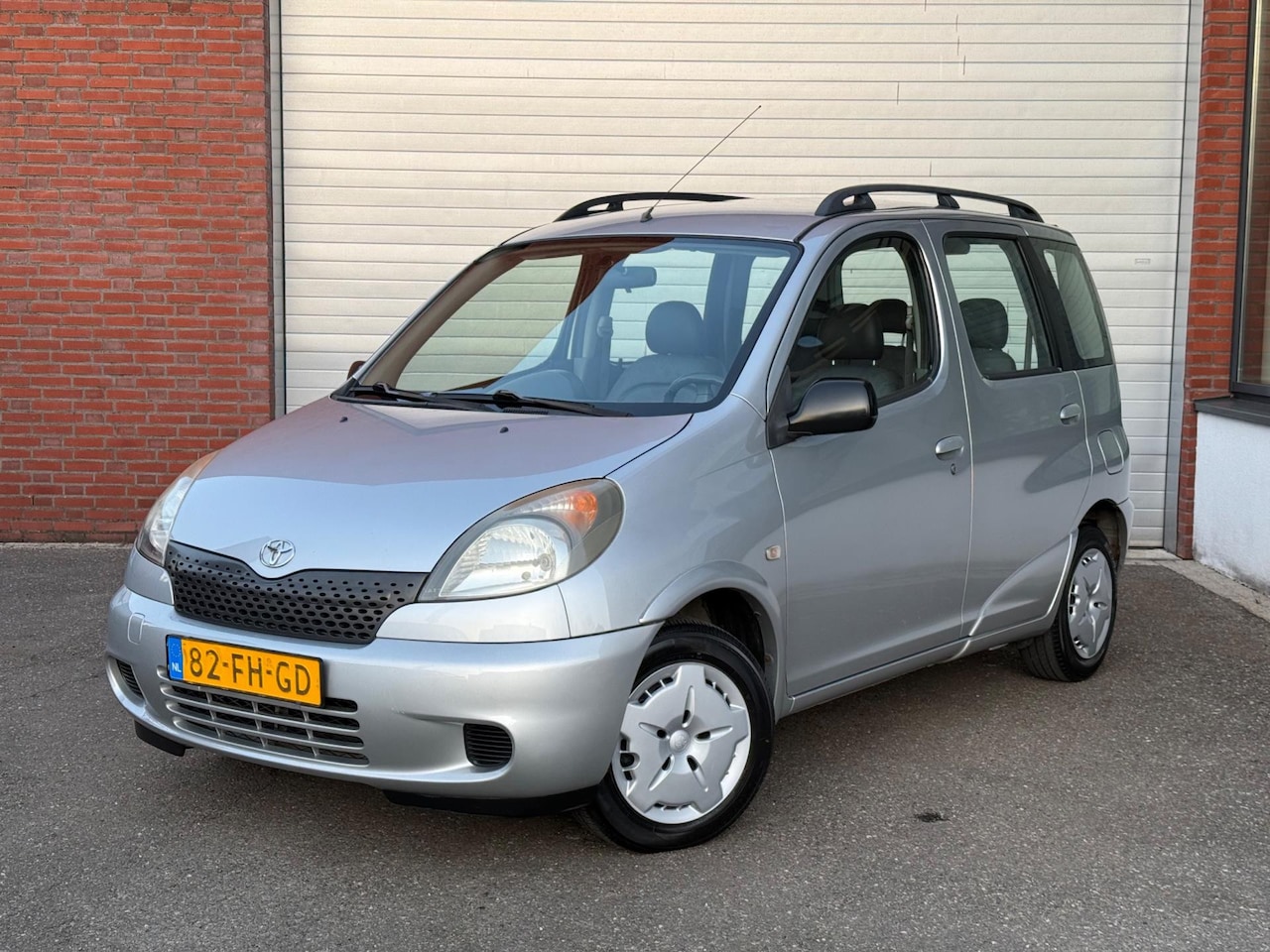 Toyota Yaris Verso - 1.3-16V VVT-i Luna| NAP| 1E EIG| NEW APK| - AutoWereld.nl