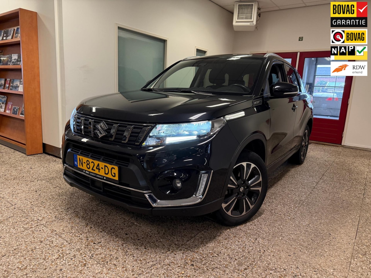 Suzuki Vitara - 1.4 Boosterjet Style Smart Hybrid Automaat | Navi | NL auto - AutoWereld.nl