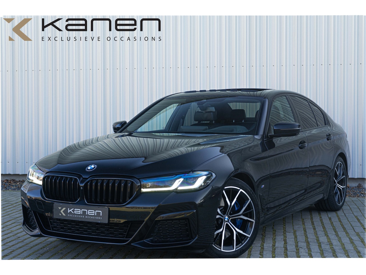 BMW 5-serie - 530i LCI M-sport Head Up 360 Laser Schuifdak Ambient Memory Comfort Trekhaak - AutoWereld.nl