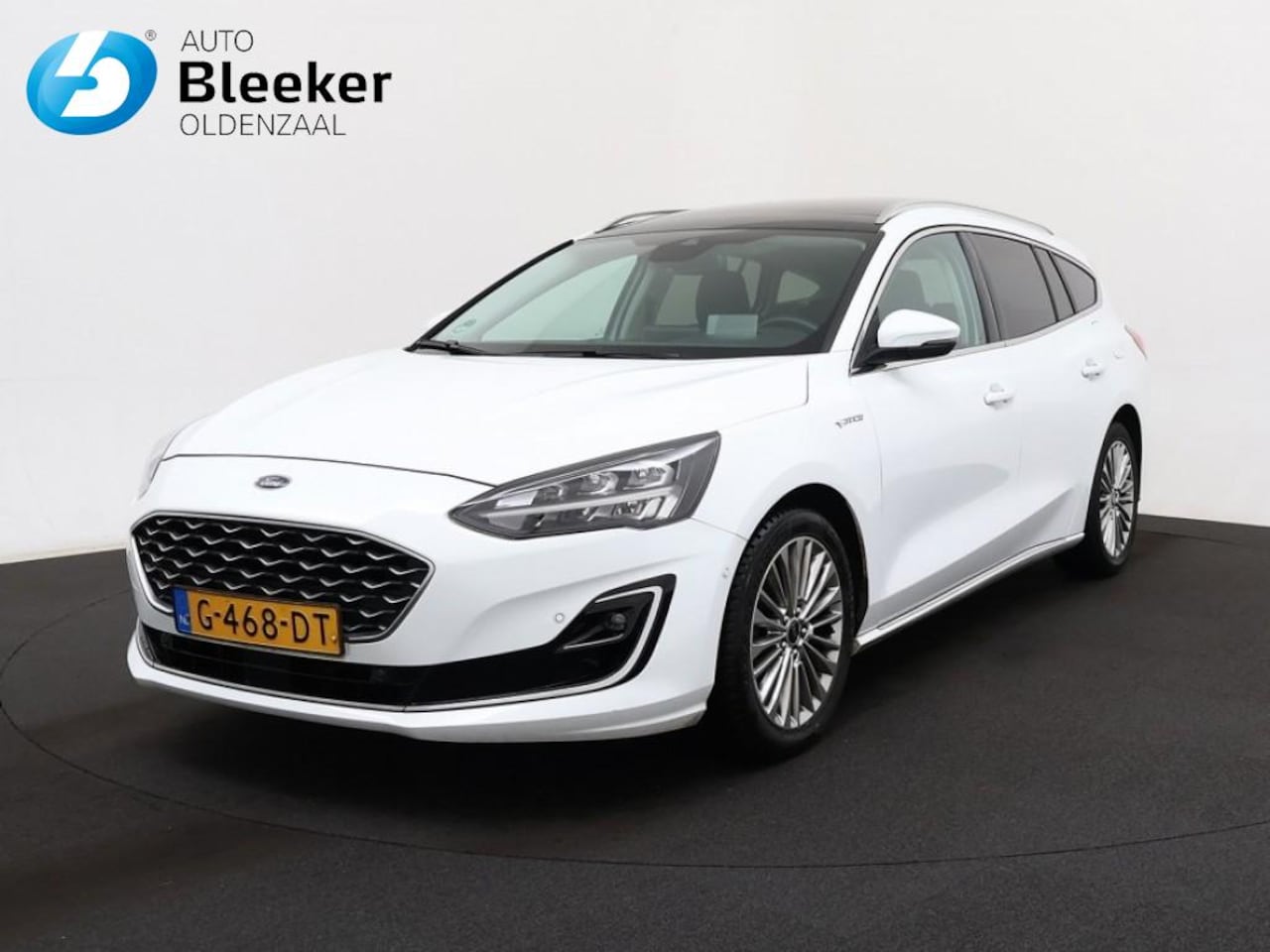 Ford Focus - 1.0 EcoBoost Vignale LED Pano HUD Carplay Leder - AutoWereld.nl