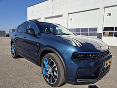 Lynk & Co 01 - 1.5 004396 km btw lichte schade zeer mooi