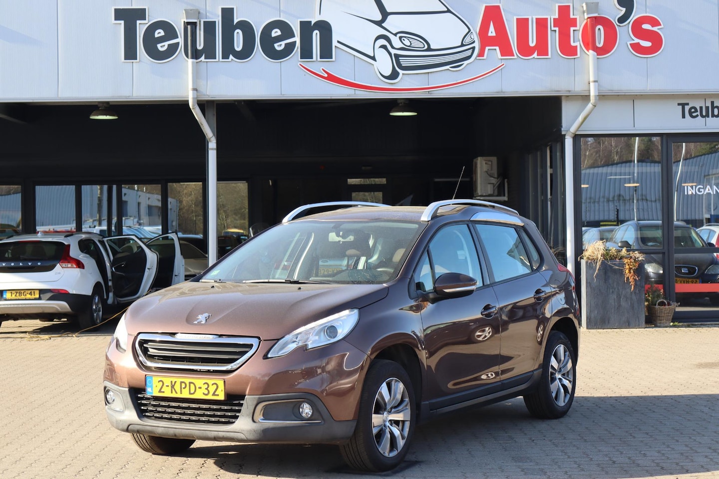 Peugeot 2008 - 1.2 VTi Active Navigatie, Cruise control, Climate control - AutoWereld.nl