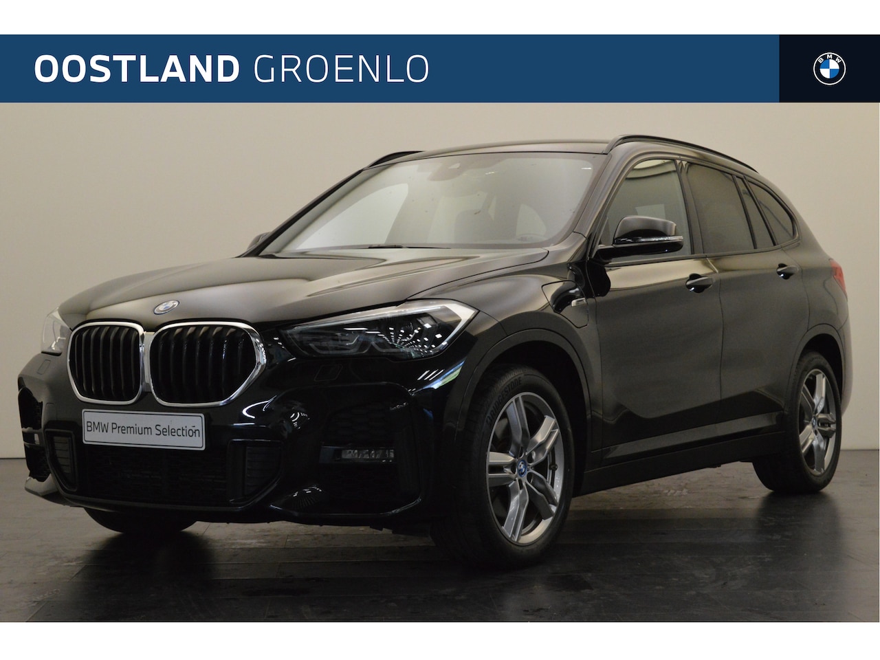 BMW X1 - xDrive25e High Executive M Sport Automaat / Trekhaak / Sportstoelen / Stoelverwarming / LE - AutoWereld.nl