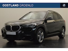 BMW X1 - xDrive25e High Executive M Sport Automaat / Trekhaak / Sportstoelen / Stoelverwarming / LE