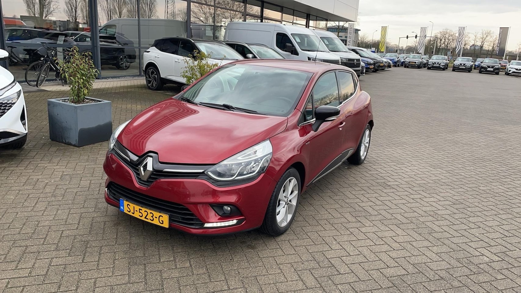 Renault Clio - 0.9 TCe Limited 0.9 TCe Limited - AutoWereld.nl