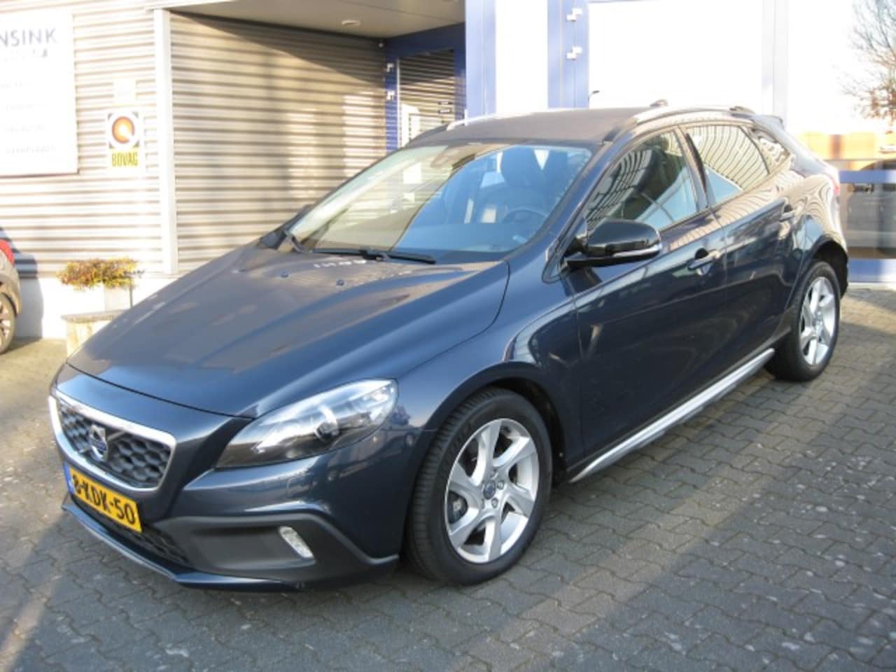 Volvo V40 - 2.5 T5 254PK Geartronic Momentum - AutoWereld.nl