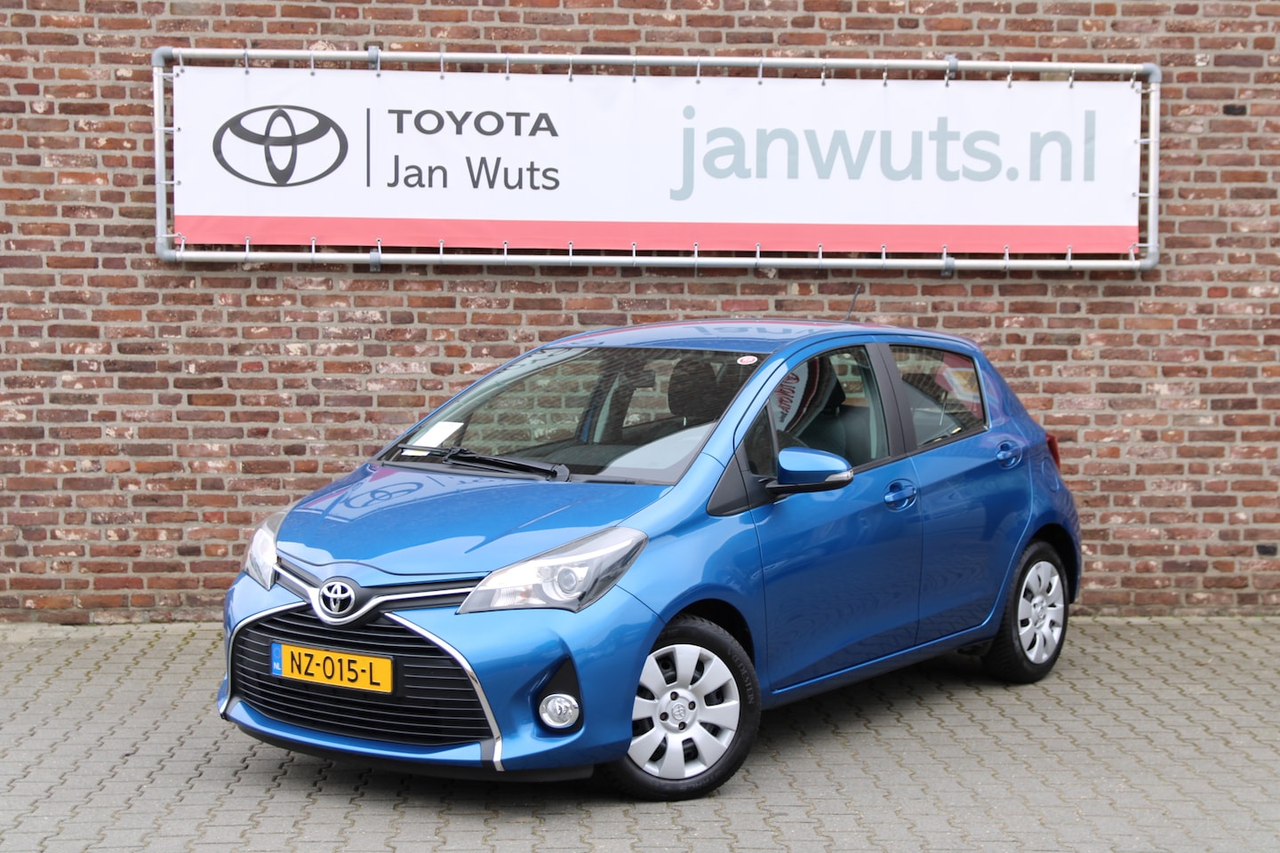 Toyota Yaris - 1.3 VVT-i Aspiration 1.3 VVT-i Aspiration - AutoWereld.nl