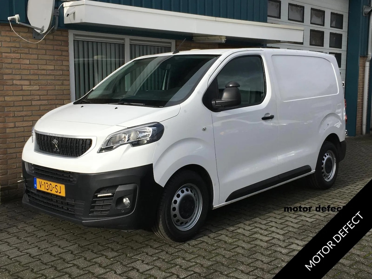 Peugeot Expert - 231C 2.0 BlueHDI 120 Premium "MOTOR DEFECT" - AutoWereld.nl