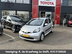 Toyota Aygo - 1.0-12V + | Airco| Radio CD Speler | Elektrische ramen voor