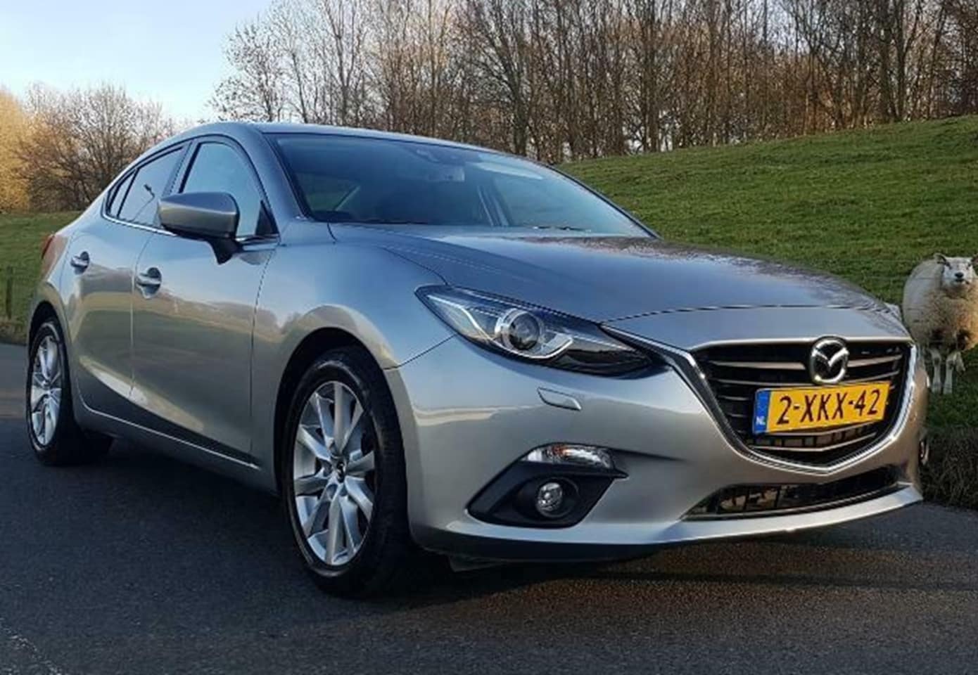 Mazda 3 - 2.0 TS+ Skyactiv-g 120 PK Sedan - AutoWereld.nl