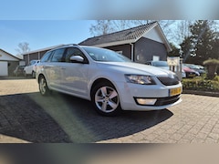 Skoda Octavia Combi - 1.6 TDI Greenline Businessline CLIMA-NAVI-81 KW-11-2014