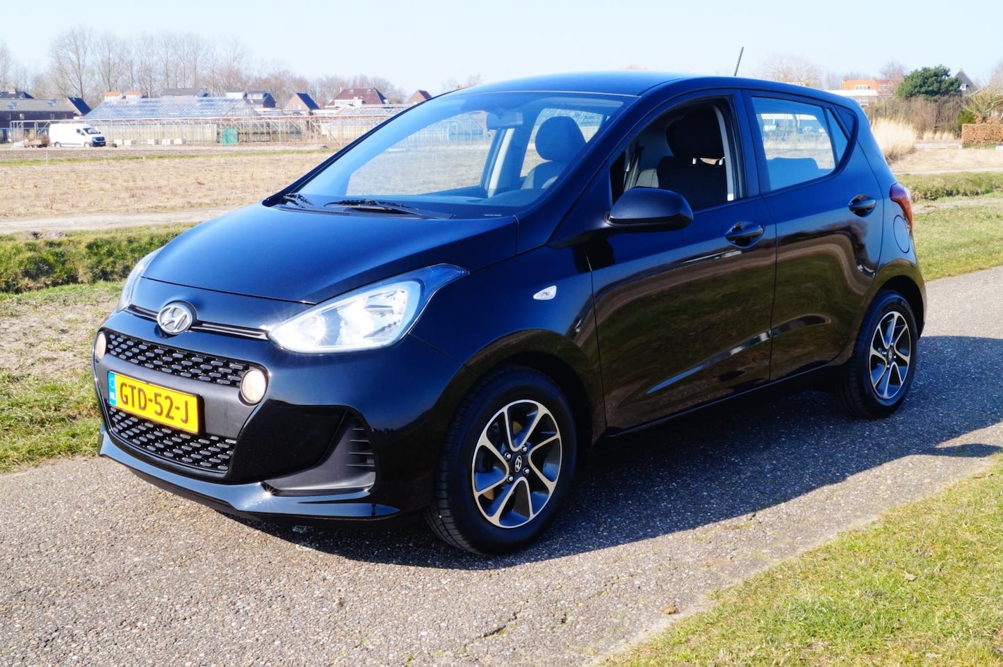 Hyundai i10 - 1.0i Comfort Navi Carplay - AutoWereld.nl