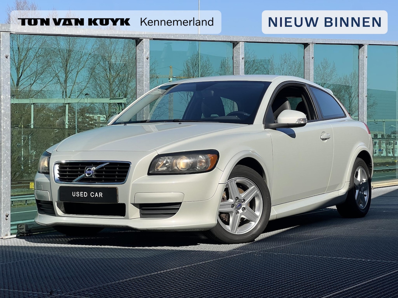 Volvo C30 - 1.6 Advantage AUX + USB, Dis-Riem vervangen, Bodykit meegespoten, Airco, Zeer Net! - AutoWereld.nl