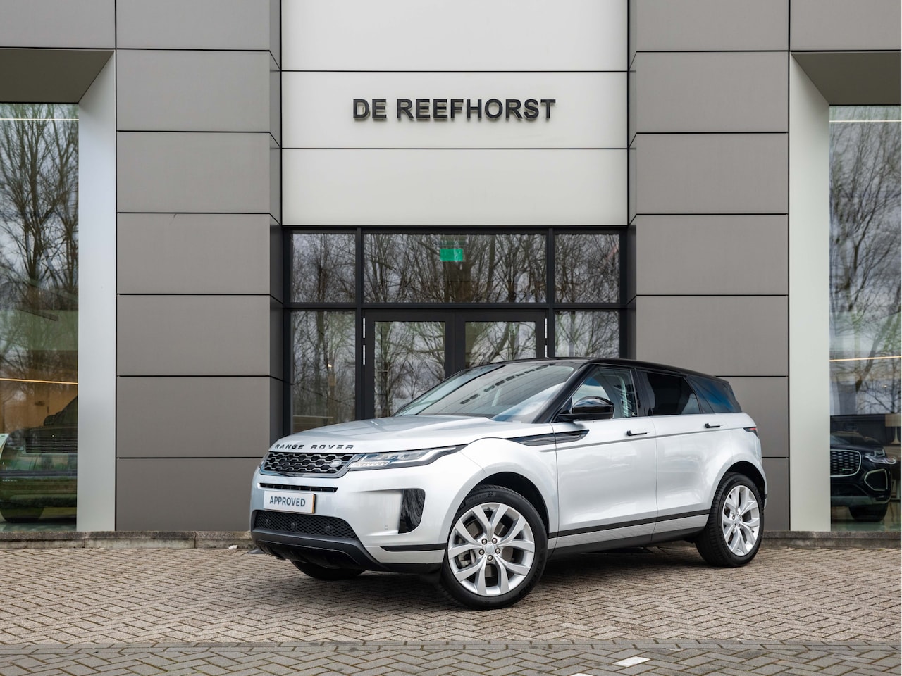 Land Rover Range Rover Evoque - 2.0 P200 AWD S | Black Pack | Leder | Elektrische trekhaak | 24 maanden garantie - AutoWereld.nl