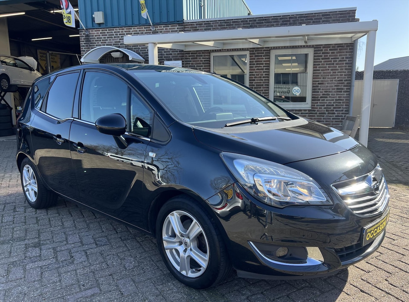 Opel Meriva - 1.4T 120pk Blitz, Navi, Camera, Trekhaak, Cruise, BT - AutoWereld.nl