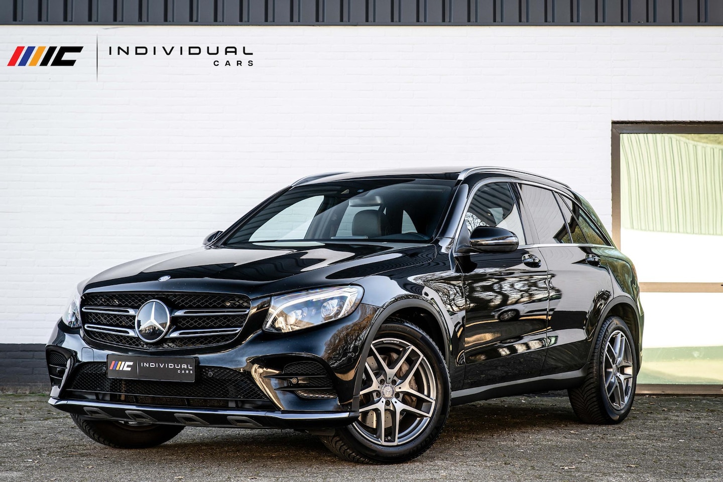 Mercedes-Benz GLC-klasse - 250 4MATIC AMG Distronic Plus Panorama Burmester - AutoWereld.nl