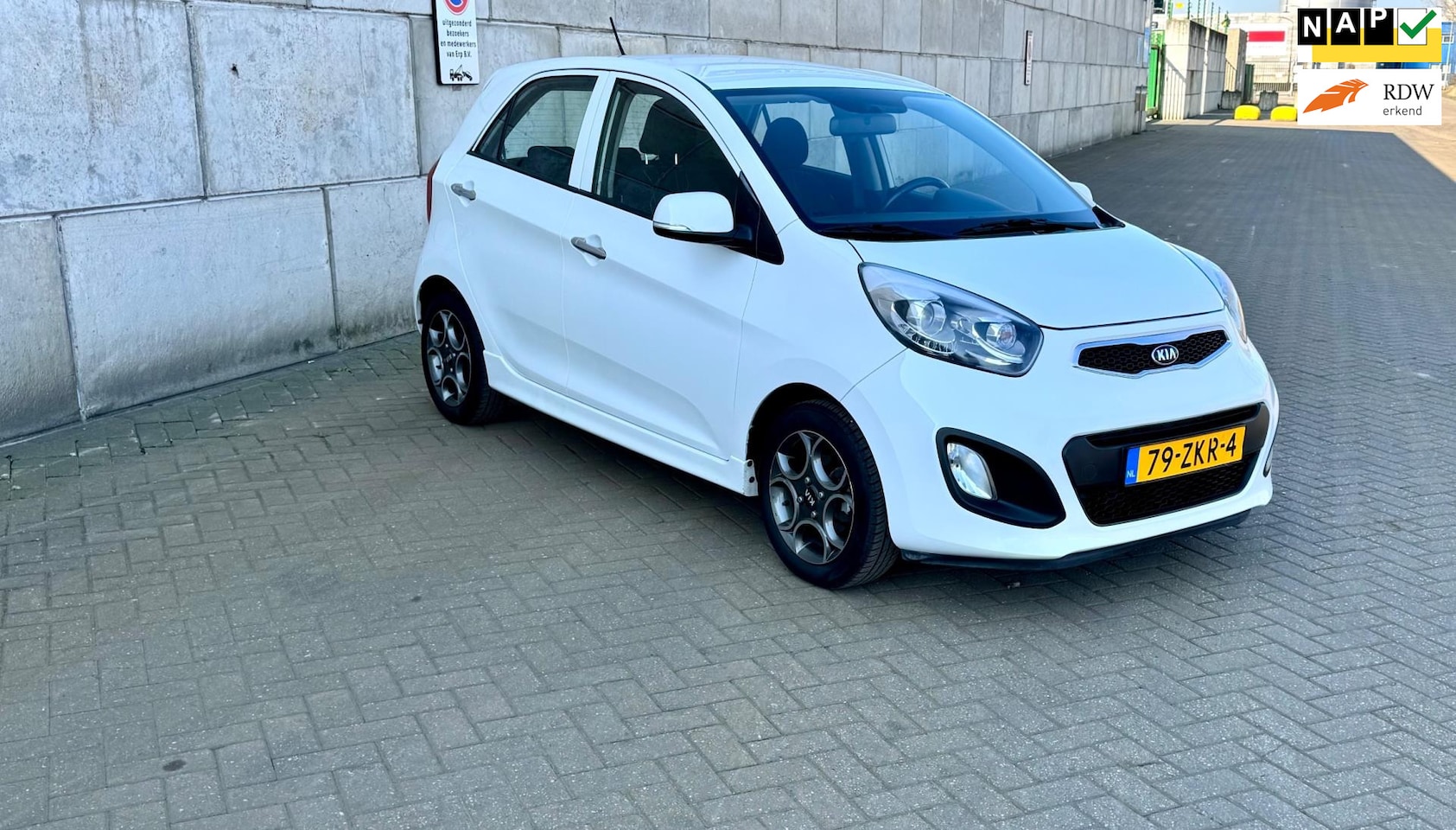 Kia Picanto - 1.0 CVVT Design Edition 1.0 CVVT Design Edition,Airco,nap,zeer nette auto - AutoWereld.nl