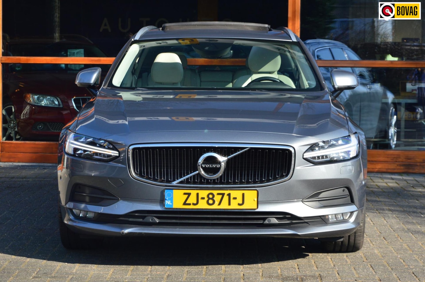 Volvo V90 - T5 Inscription | Panorama Dak | Standkachel | Rondom Stoelverwarming & Stuurverwarming | A - AutoWereld.nl