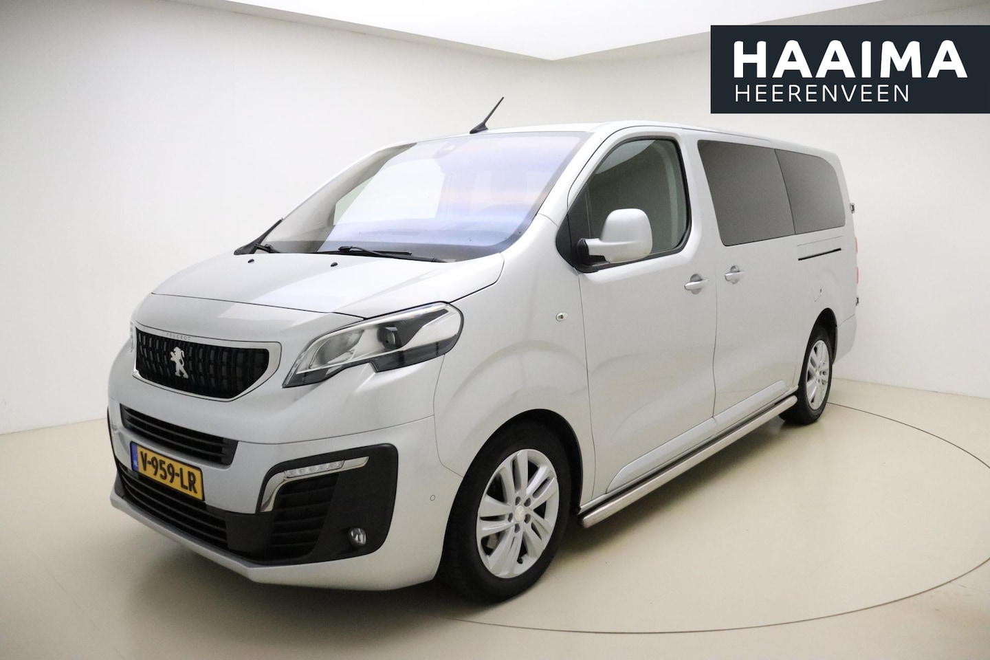 Peugeot Expert - 231L 2.0 BlueHDI DC Premium Pack 180 Pk | Automaat | 5-Zits | Trekhaak | Keyless Entry & S - AutoWereld.nl