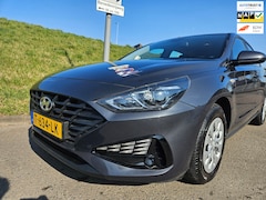 Hyundai i30 - M6CA11