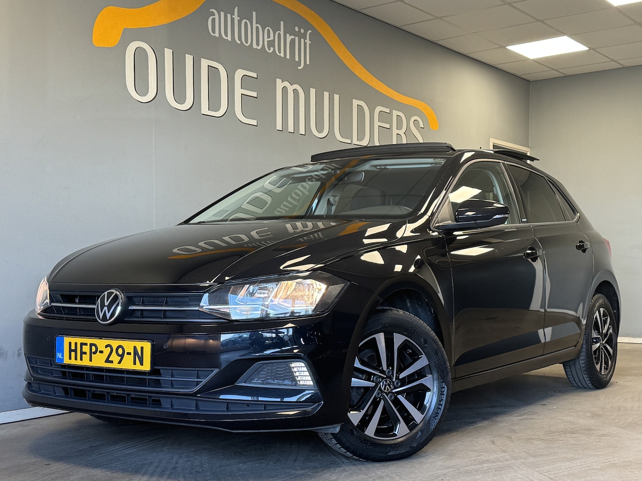 Volkswagen Polo - 1.0 Comfortline Stoelverwarming/AppConnect/Cruisecontrol - AutoWereld.nl