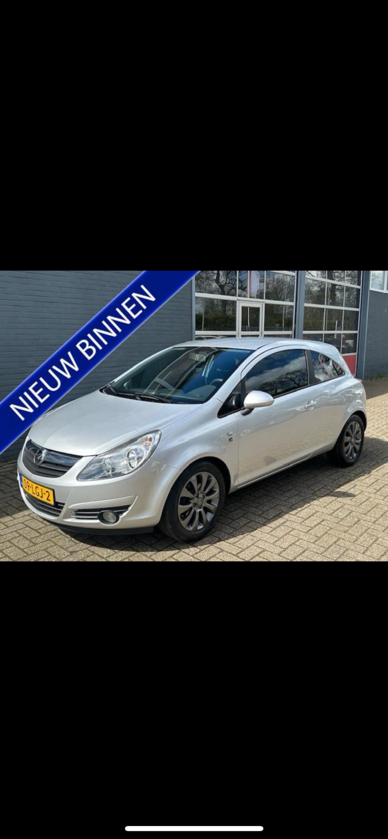 Opel Corsa - 1.2-16V '111' Edition - AutoWereld.nl