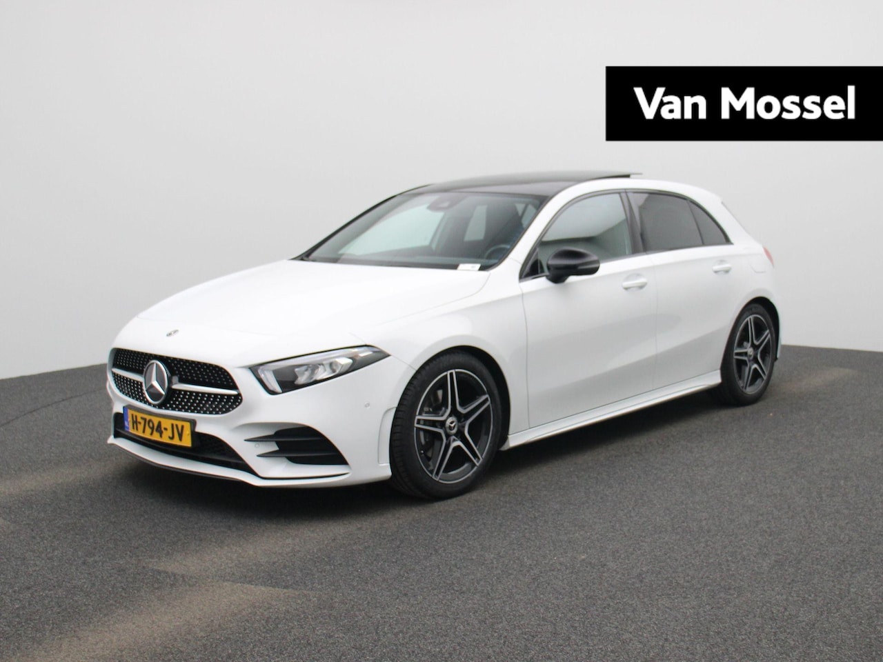 Mercedes-Benz A-klasse - 160 Business Solution AMG | Panoramadak | Camera | stoelverwarming | Navigatie | - AutoWereld.nl