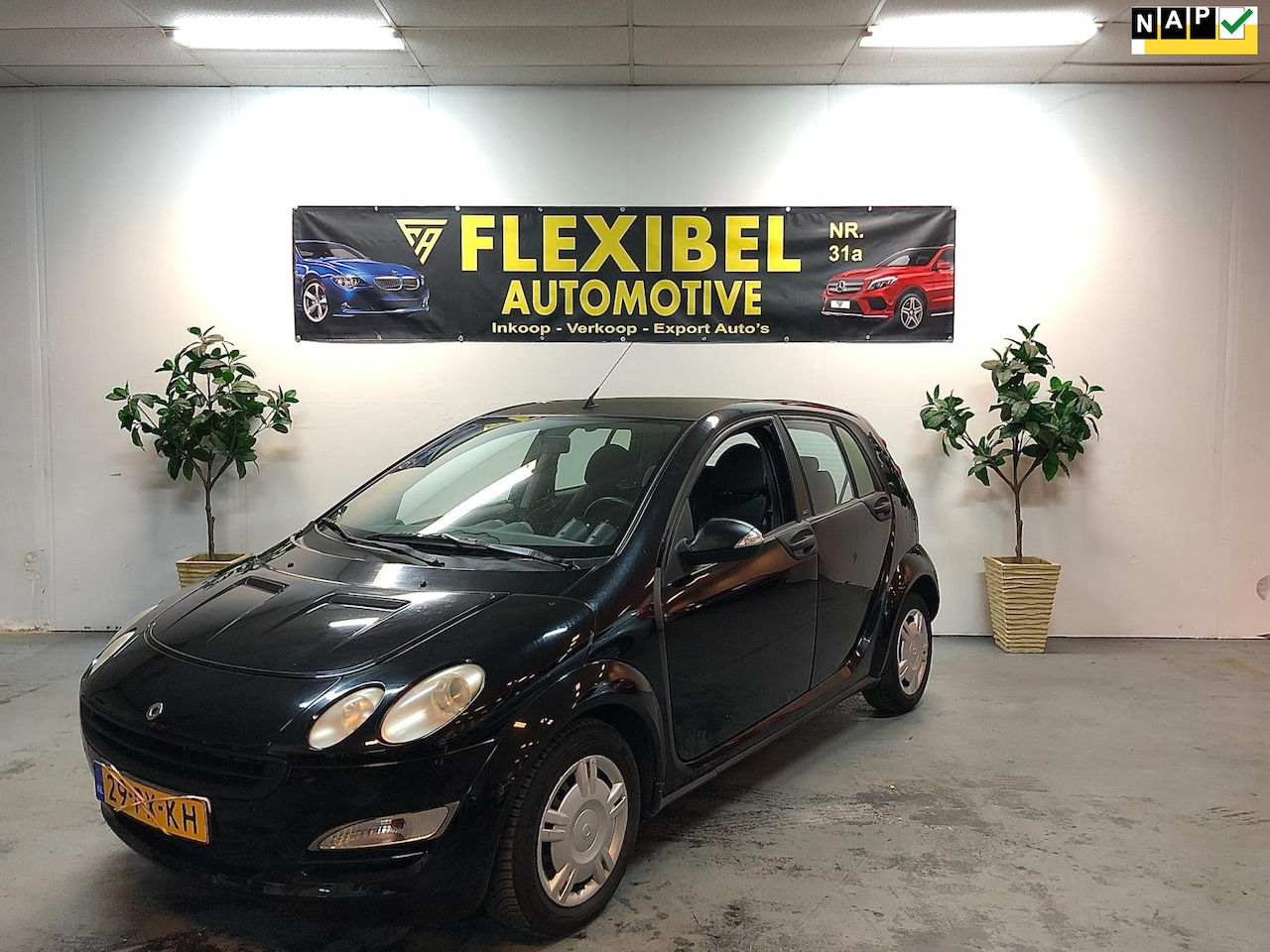 Smart Forfour - 1.1 / Airco / Elektr.Rmn / 5-Drs / Centrale-V / - AutoWereld.nl