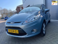 Ford Fiesta - 1.4 Trend/Climate-c/Aux/Stoel+Voorruit vw/Bluetooth/Goed-onderhouden