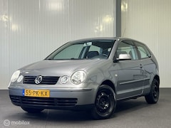 Volkswagen Polo - 1.4-16V AUTOMAAT [ NAP airco INRUILKOOPJE ]