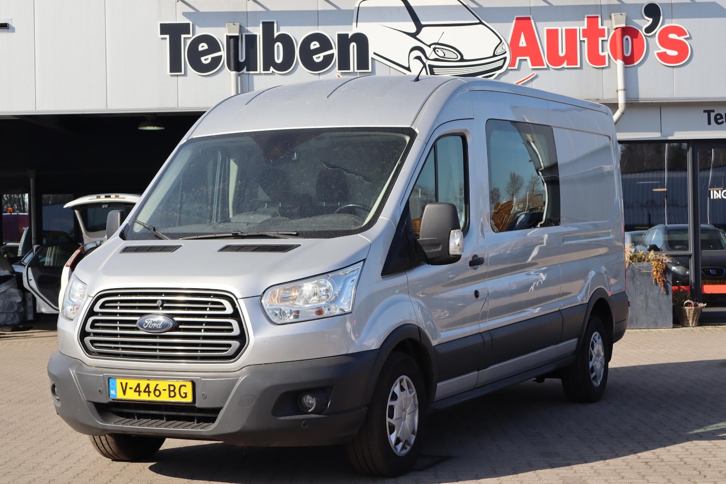 Ford Transit - 350 2.0 TDCI L3H2 Trend Camera, Lane Control, Bijrijdersbank, Trekhaak, Airco - AutoWereld.nl