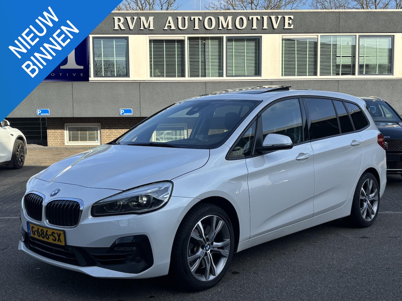 BMW 2-serie Gran Tourer - 220i High Executive Edition PANO| HEAD-UP| ELEK. ACHTERKLEP| RIJKLAARPIJS INCL. 12 MAANDEN - AutoWereld.nl