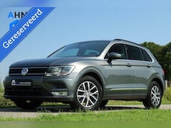 Volkswagen Tiguan - 1.4 TSI / Stoelverwarming / Navi / ACC / Trekhaak / PDC / Lane Assist / 17"