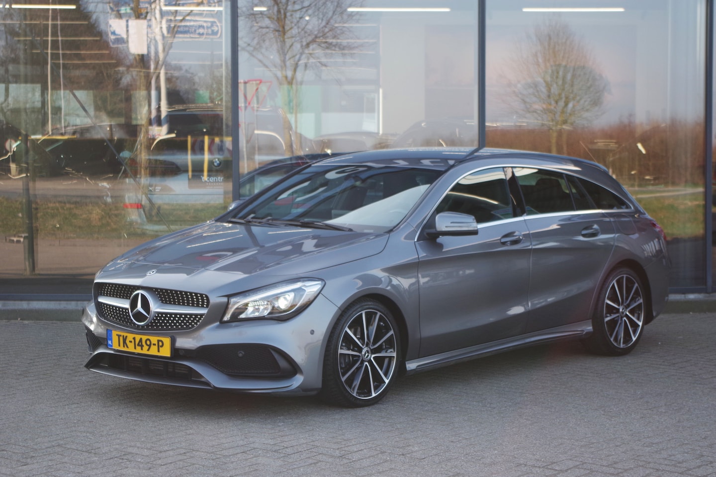 Mercedes-Benz CLA-klasse Shooting Brake - 180 122 PK Automaat Business Solution AMG, Facelift, Camera, Keyless - AutoWereld.nl