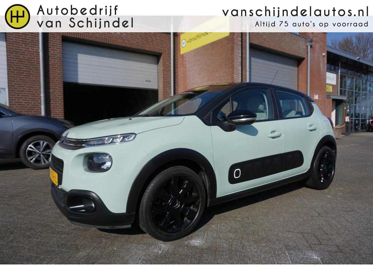 Citroën C3 Origin - 1.2 PURETECH SHINE ORIGINEEL NEDERLANDS KEURIGE NETTE STAAT NAVIGATIE ANDROID-APPLECARPLAY - AutoWereld.nl