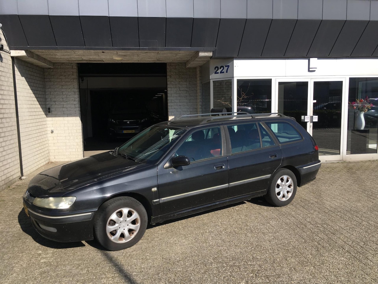 Peugeot 406 Break - 1.8-16V ST / ALU VELGEN / CLIMA / 4 ELECTR RAMEN / GEEN NIEUWSTAAT - AutoWereld.nl