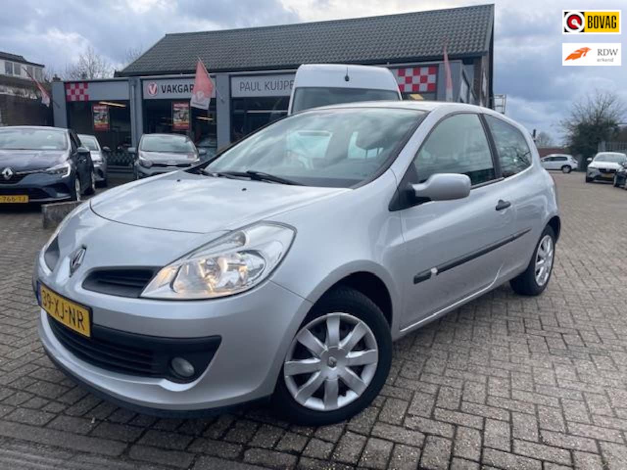 Renault Clio - 1.4-16V Dynamique * climate controle + parkeersensor + cruise c.* - AutoWereld.nl