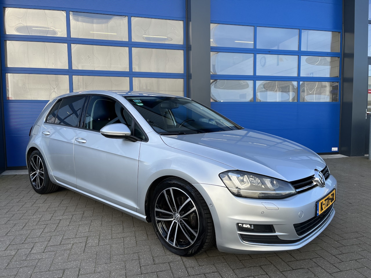 Volkswagen Golf - 1.4 TSI 103kW Automaat/ Navigatie/ ACT/ Highline - AutoWereld.nl