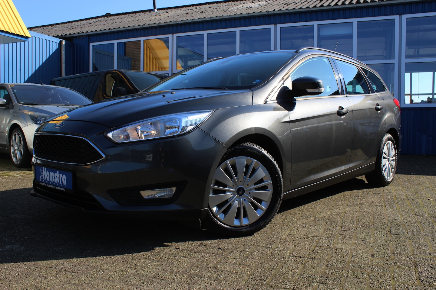 Ford Focus Wagon - 1.0i "Business Edition" Cruise - Navi !!! 125 Pk - AutoWereld.nl