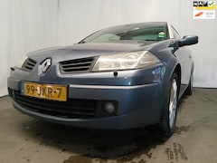 Renault Mégane coupé cabriolet - 2.0-16V Exception - Rechter Zijschade