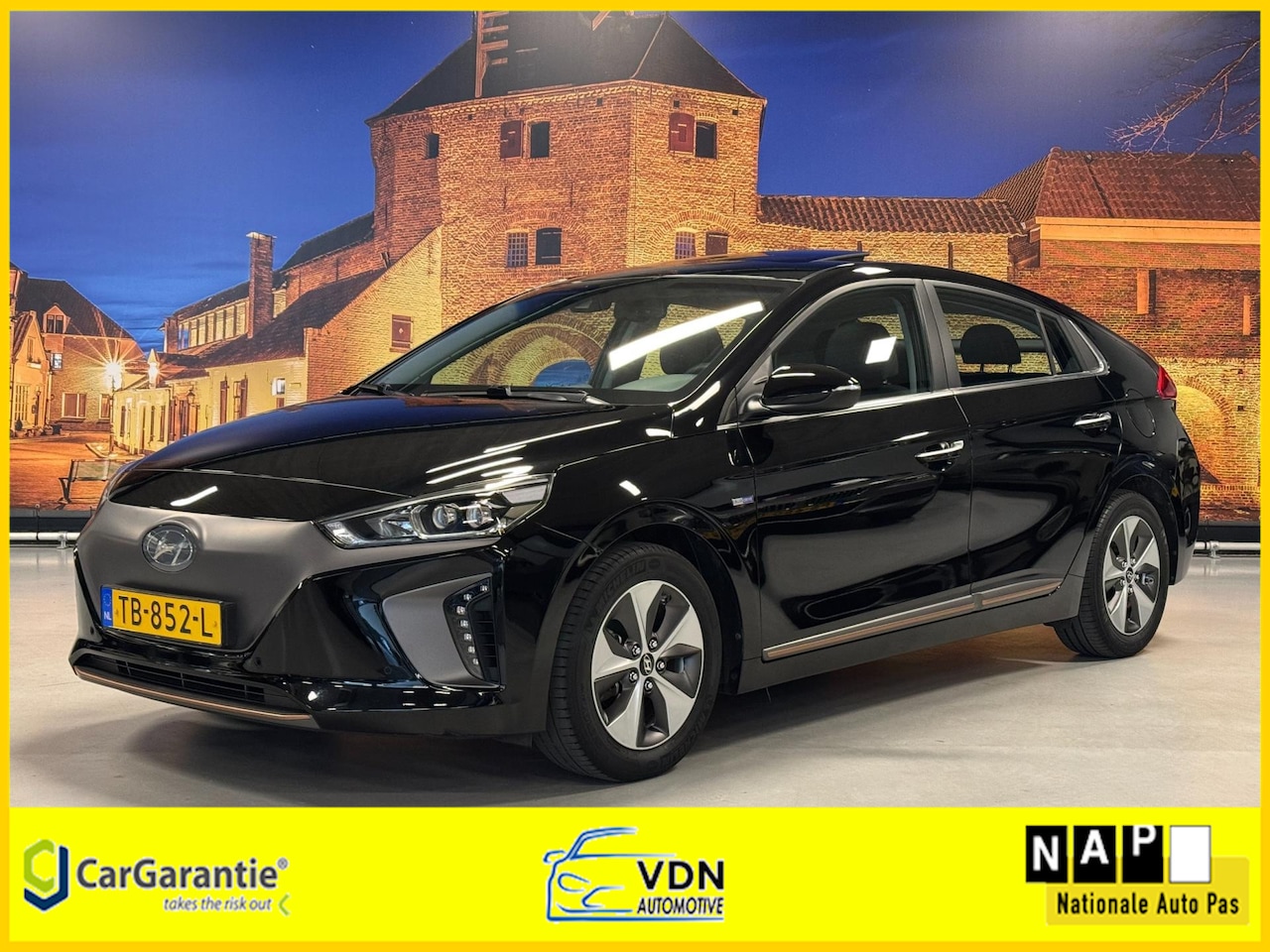 Hyundai IONIQ - Premium EV Schuifdak Leer Camera ACC LED - AutoWereld.nl