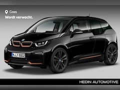 BMW i3 - S 120Ah 42 kWh RoadStyle Edition | Comfort Access | Achteruitrijcamera | Extra getint glas